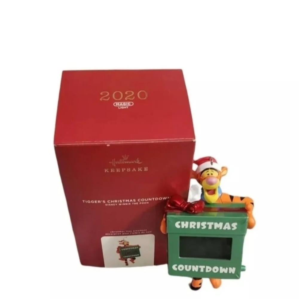 Hallmark Tigger Christmas Countdown with Red and Green